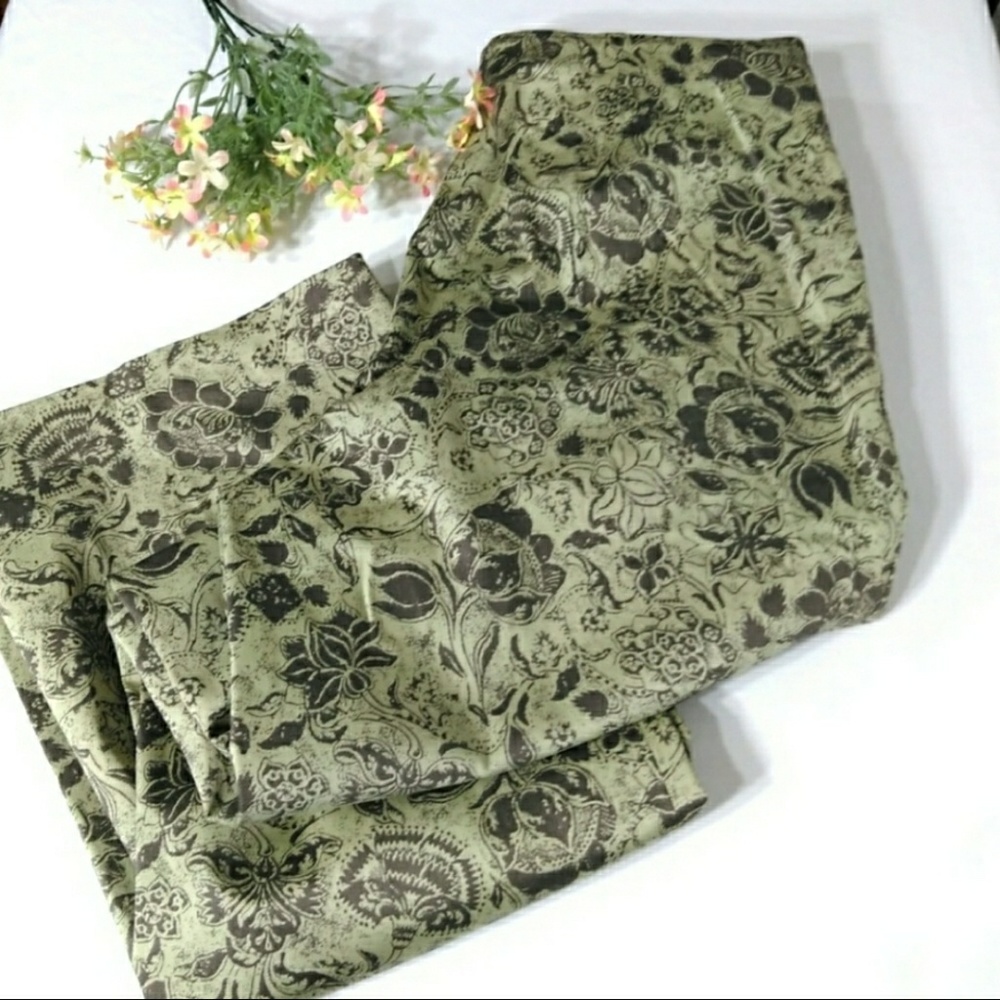 Sigrid Olsen vintage floral flare pants. Size 8